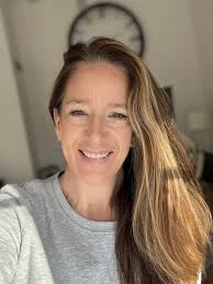 Chloe B.—London